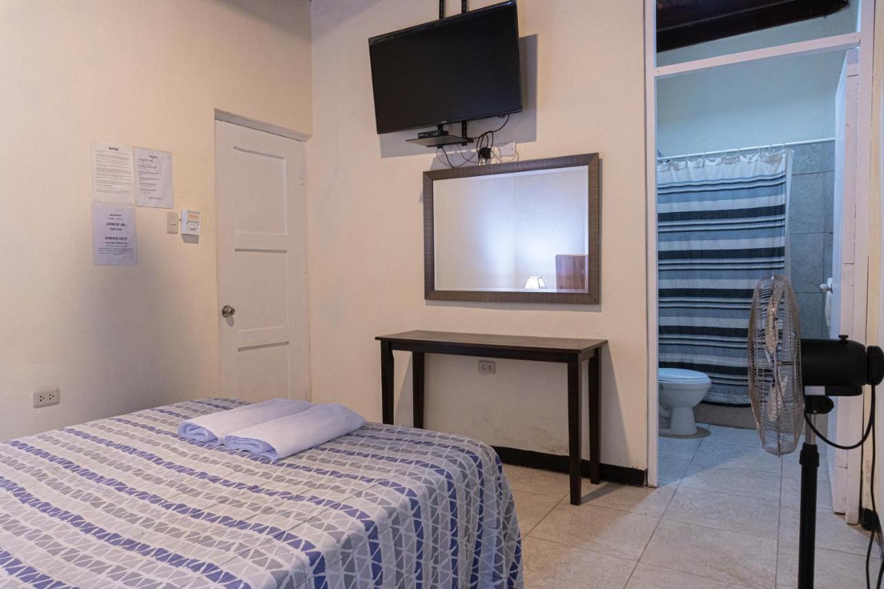 Wild Olive Guest House Ίκα Εξωτερικό φωτογραφία